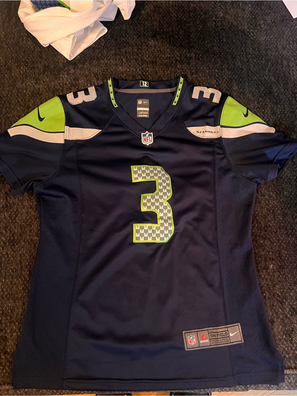 NFL Women’s Large Navy & Green Seahawks #3 Jersey